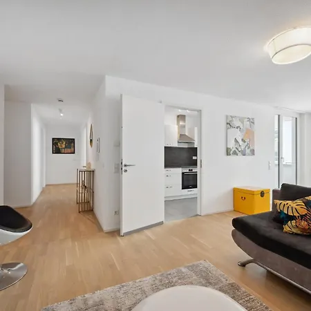 Apartment Exquis 4br Design Apart-haus I 2 Parken I Balkon Boeblingen