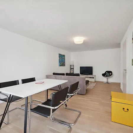 Appartement Exquis 4br Design Apart-haus I 2 Parken I Balkon Böblingen