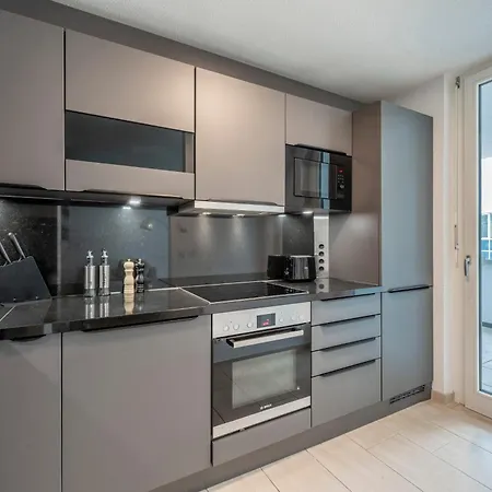 Exquis 4br Design Apart-haus I 2 Parken I Balkon * Böblingen