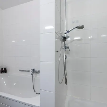 Exquis 4br Design Apart-haus I 2 Parken I Balkon Apartment *