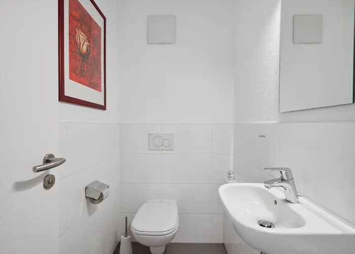 Exquis 4br Design Apart-haus I 2 Parken I Balkon Böblingen