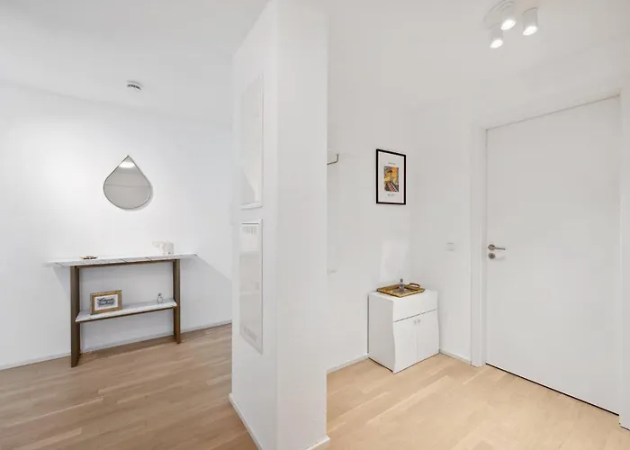 Exquis 4br Design Apart-haus I 2 Parken I Balkon Böblingen