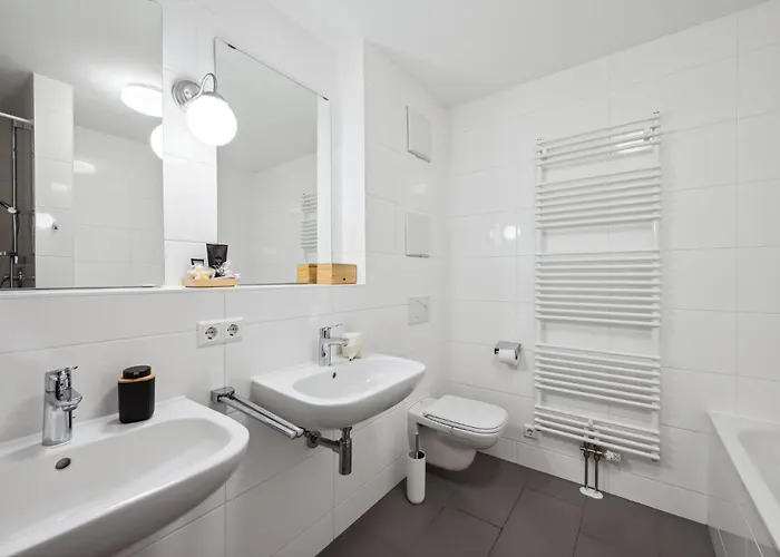 Exquis 4br Design Apart-haus I 2 Parken I Balkon Böblingen